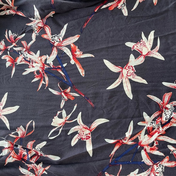 Knot Sisters M Kimono Embroidered Detail Floral Print With Pockets - Picture 6 of 6